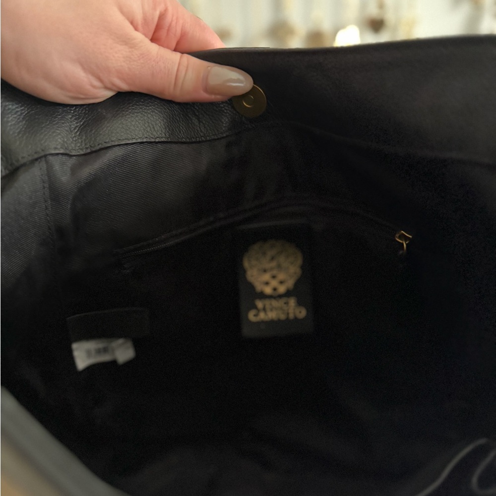 Vince Camuto shoulder bag - Picture 8 of 9